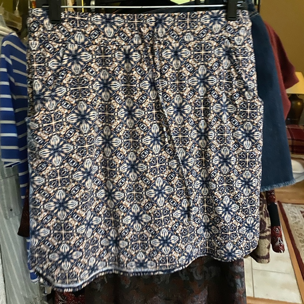 Casual skirt from stitch fix.